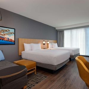Standard Queen Room Two Queen Beds